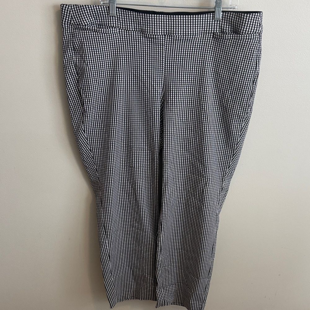 Lane Bryant the Allie pull on Black and White Gingham Dress Pants size 22R